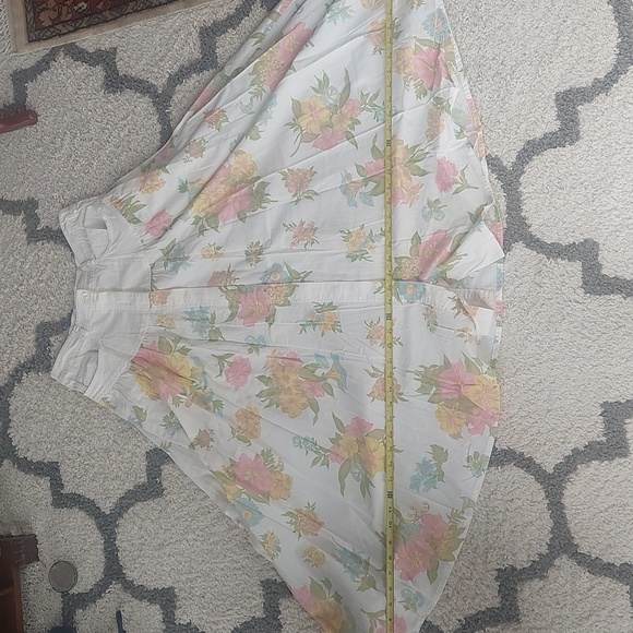 Chaus Vintage Short Sleeve Button Down Top and Skirt Set Size Med - Picture 12 of 13